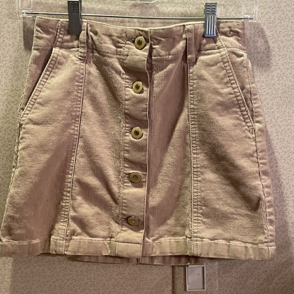 F21 mini skirt 